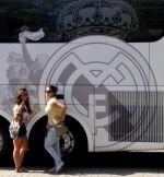 Con cristina y el autobus del madrid